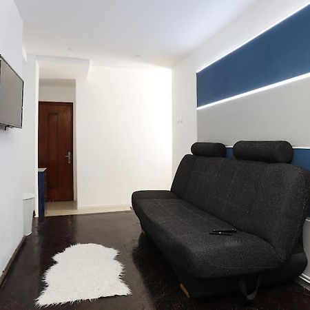 1 Bdrm Apartment In City Center Бухарест Экстерьер фото